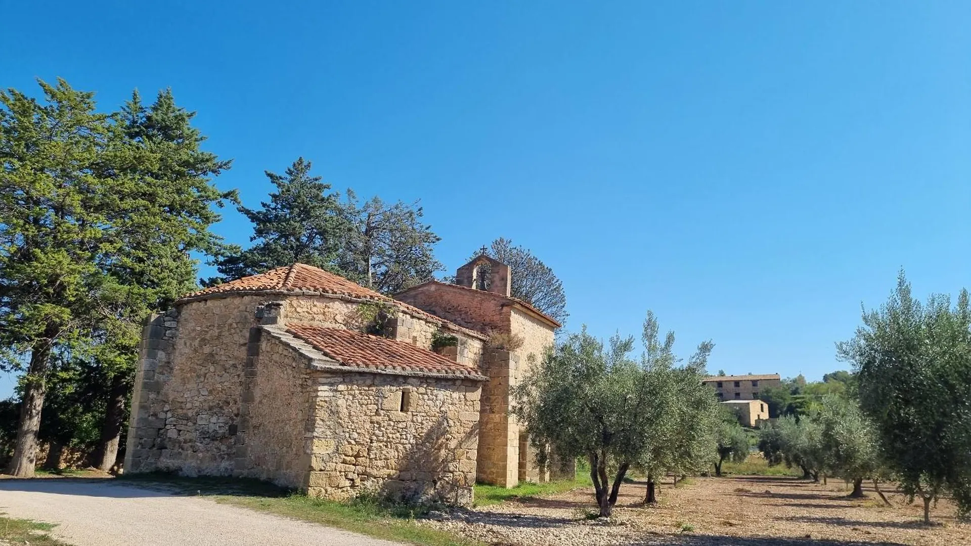 Les Valletes Arnés 0*,
