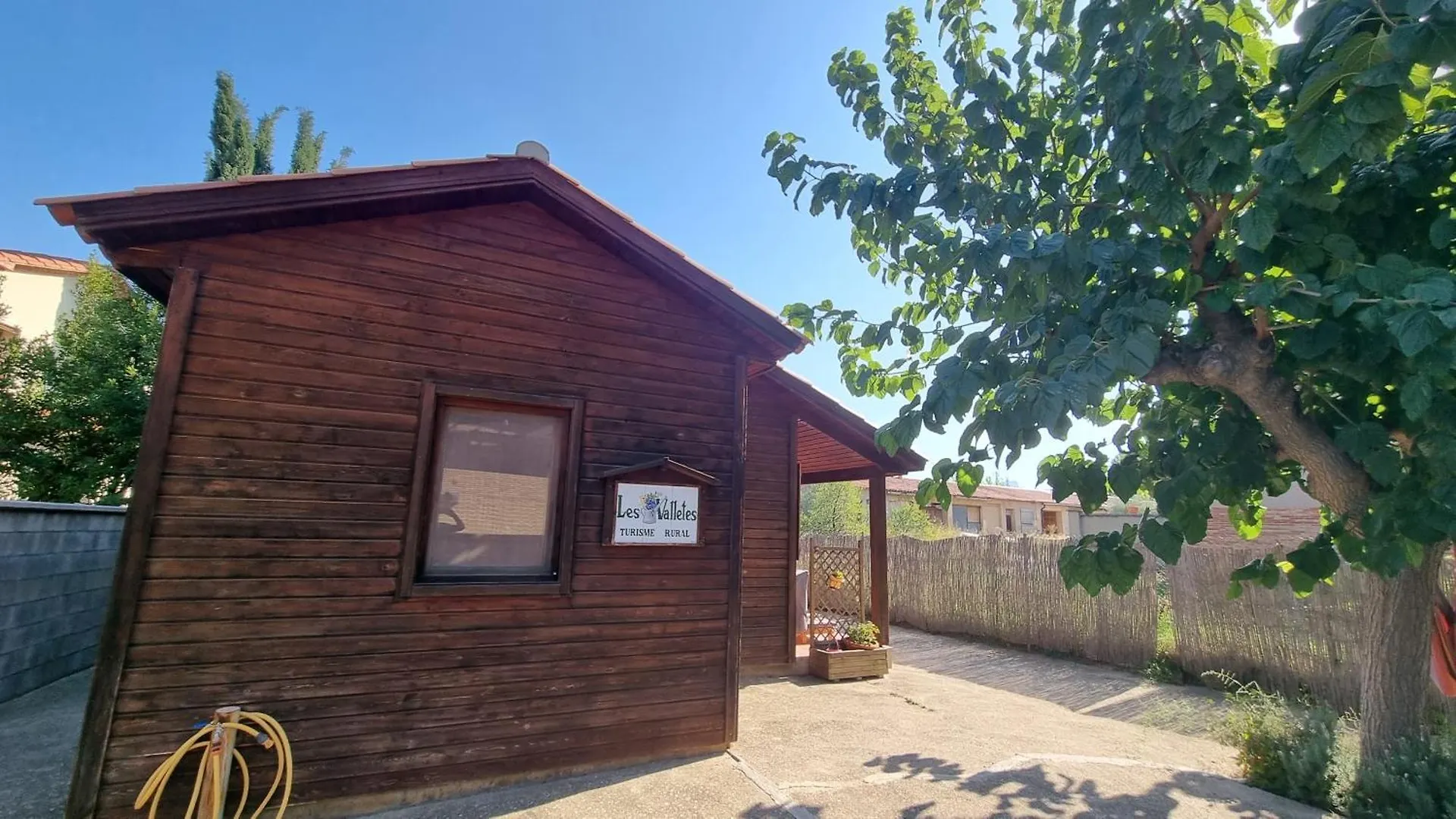 Les Valletes Arnés Ferienhaus